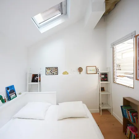 Maison D'architecte 220m2 Climatisee, Tres Calme. Villa