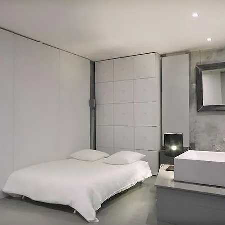 Maison D'architecte 220m2 Climatisee, Tres Calme. Villa Paris