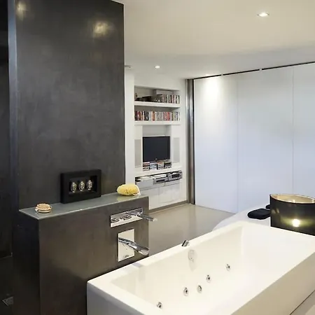 Villa Maison D'architecte 220m2 Climatisee, Tres Calme.