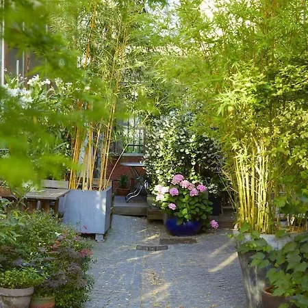 Maison D'architecte 220m2 Climatisee, Tres Calme. Paris